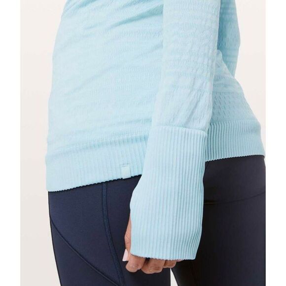 LULULEMON ATHLETICA Rest Less Pullover in Blue Haze/Blue Haze Size 4 - Picture 4 of 6